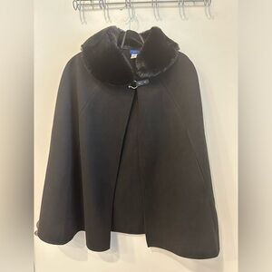 Black cape with faux fur trim